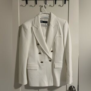 Zara White Double-Breasted Blazer with Notched Lapels